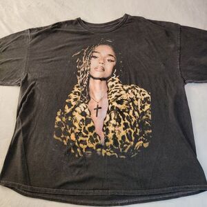 Tyla Black Tshirt With Back And Front Graphics Size XXL